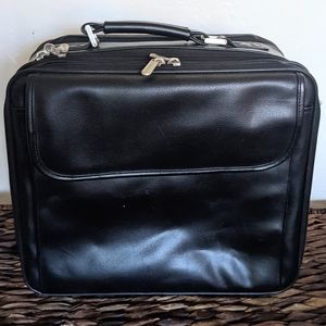 Fellowes Black Leather Roller 15 in Laptop Briefcase Bag with Extendable Handle